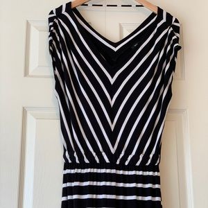 Black and white stripped long sleeveless dress